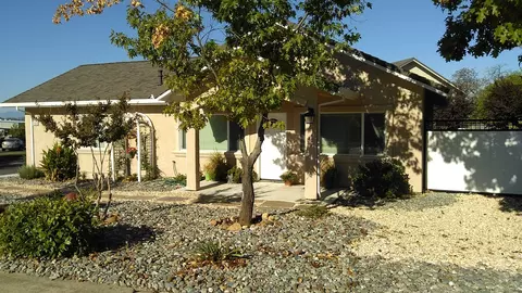 4264 Stonewalk Ct, Redding, CA 96003 photo 2