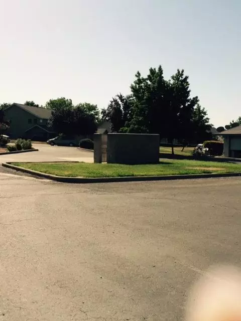 4264 Stonewalk Ct, Redding, CA 96003 photo 3