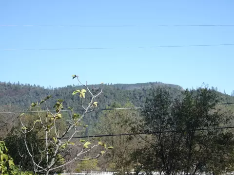 20105 Sunrise Dr, Redding, CA 96003 photo 3