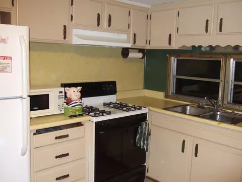 20105 Sunrise Dr, Redding, CA 96003 photo 11