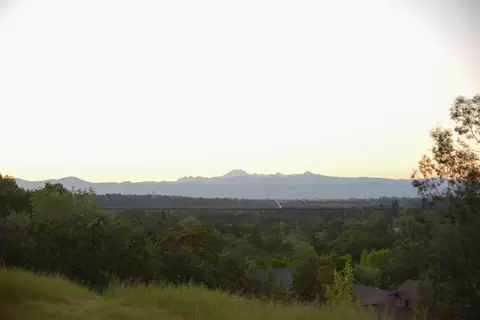 518 Turquoise Ct, Redding, CA 96003 photo 6