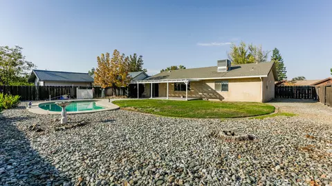 349 Woodhill Dr, Redding, CA 96003 photo 19
