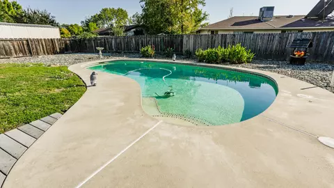 349 Woodhill Dr, Redding, CA 96003 photo 18
