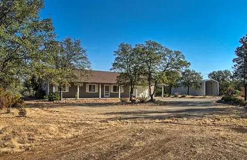 11401 Cactus Ln, Redding, CA 96003 photo 2