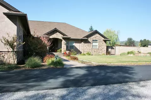 13510 Manzanillo Way, Redding, CA 96003 photo 4
