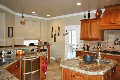 13510 Manzanillo Way, Redding, CA 96003 photo 38