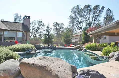 13510 Manzanillo Way, Redding, CA 96003 photo 8