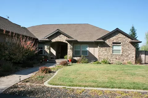 13510 Manzanillo Way, Redding, CA 96003 photo 3