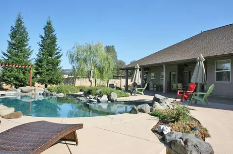 13510 Manzanillo Way, Redding, CA 96003 photo 5