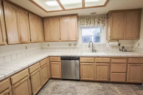 191 Ironwood Ln, Redding, CA 96003 photo 9
