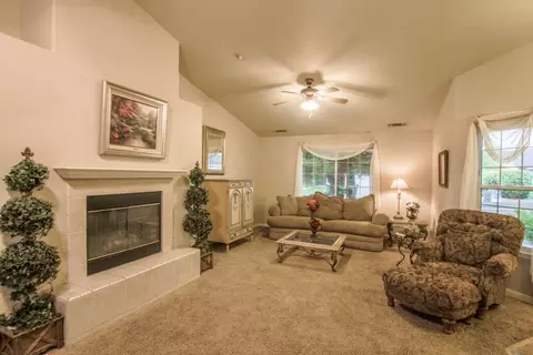 191 Ironwood Ln, Redding, CA 96003 photo 7