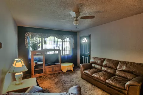 2077 Neptune, Redding, CA 96002 photo 4