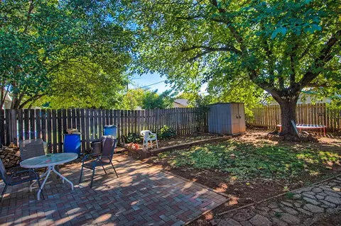 2077 Neptune, Redding, CA 96002 photo 22