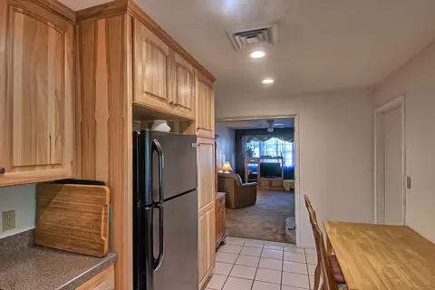 2077 Neptune, Redding, CA 96002 photo 10