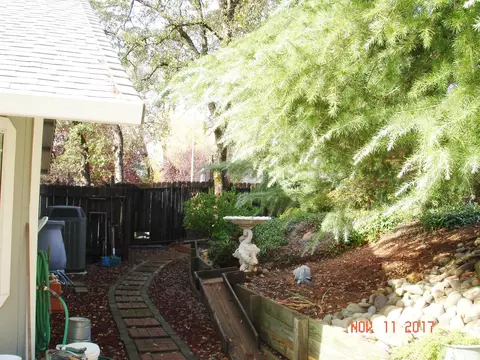 11463 Wales Dr, Redding, CA 96003 photo 39