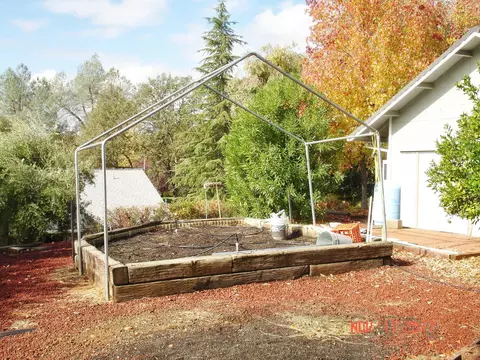 11463 Wales Dr, Redding, CA 96003 photo 51