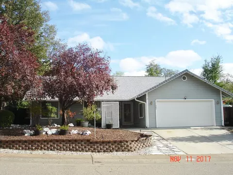 11463 Wales Dr, Redding, CA 96003 photo 1