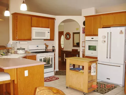 11463 Wales Dr, Redding, CA 96003 photo 3