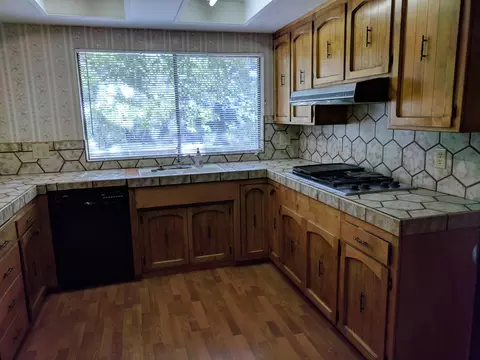 3025 Forest Hills Dr, Redding, CA 96002 photo 10
