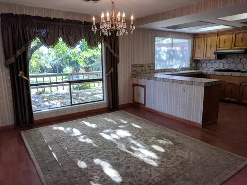 3025 Forest Hills Dr, Redding, CA 96002 photo 6