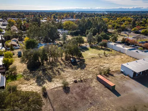 2805 Churn Creek Rd, Redding, CA 96002 photo 4
