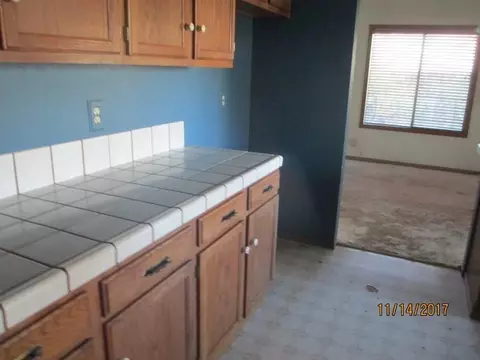 1851 Tiburon Dr, Redding, CA 96003 photo 2