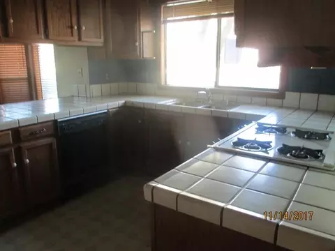 1851 Tiburon Dr, Redding, CA 96003 photo 3