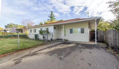 1014 3rd St, Redding, CA 96002 photo 1
