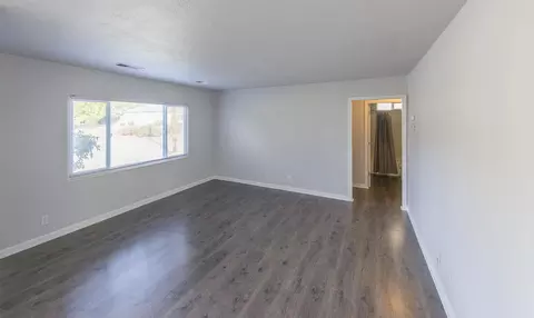 1014 3rd St, Redding, CA 96002 photo 4