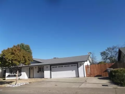 216 Woodcliff Dr, Redding, CA 96003 photo 5