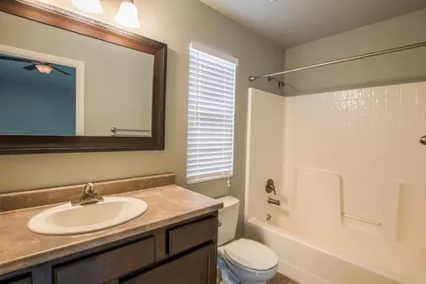 3256 Bridgewater Ct, Redding, CA 96003 photo 9