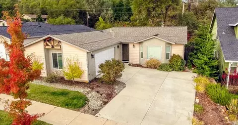 3256 Bridgewater Ct, Redding, CA 96003 photo 1