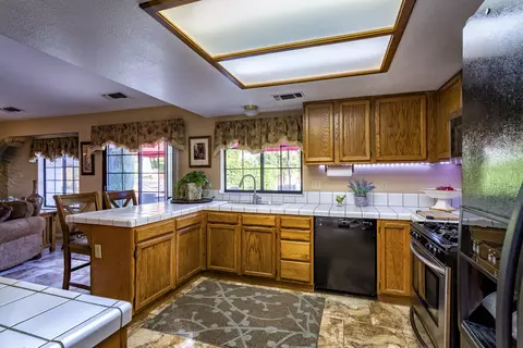 3659 Cherrywood Dr, Redding, CA 96002 photo 8