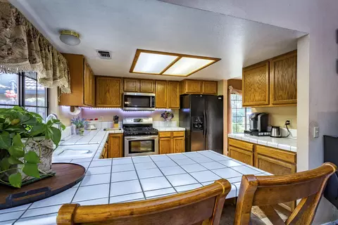 3659 Cherrywood Dr, Redding, CA 96002 photo 12