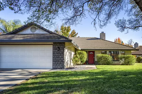 3659 Cherrywood Dr, Redding, CA 96002 photo 1