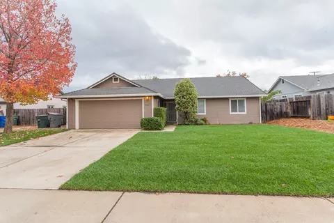 2551 Corona St, Redding, CA 96002 photo 1