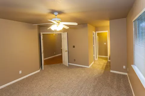 2551 Corona St, Redding, CA 96002 photo 8