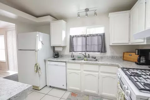 490 Yolla Bolly Trl, Redding, CA 96003 photo 11