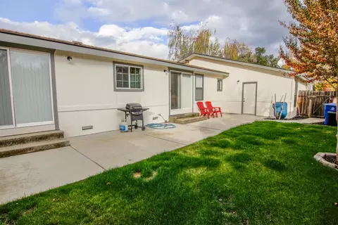 490 Yolla Bolly Trl, Redding, CA 96003 photo 18