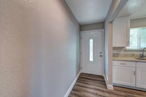 1994 Merle, Redding, CA 96001 photo 5
