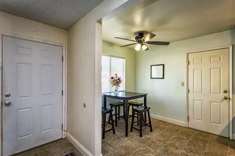 2445 Corona St, Redding, CA 96002 photo 7