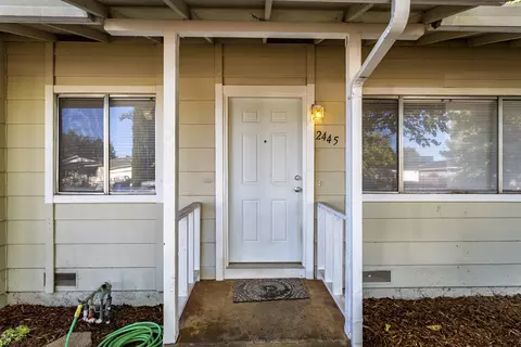 2445 Corona St, Redding, CA 96002 photo 18