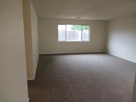 3722 Pegasus, Redding, CA 96002 photo 2
