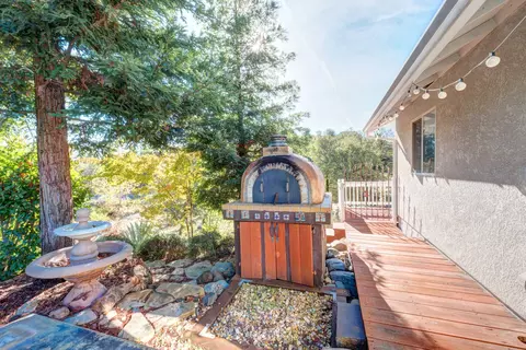 8833 Olney Park Dr, Redding, CA 96001 photo 22