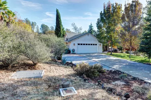 8833 Olney Park Dr, Redding, CA 96001 photo 38
