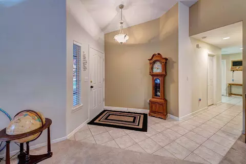 8833 Olney Park Dr, Redding, CA 96001 photo 5