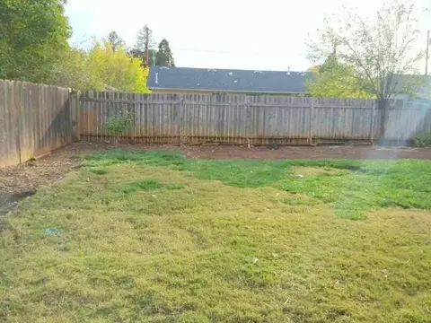 1112 5th St, Redding, CA 96002 photo 4