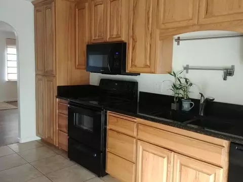 1112 5th St, Redding, CA 96002 photo 9