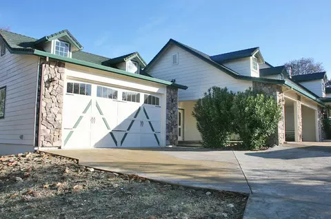 10620 Whistleberry Way, Redding, CA 96003 photo 2