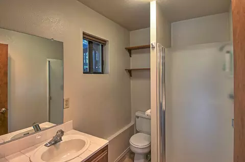 561 Royal Oaks Dr, Redding, CA 96001 photo 42